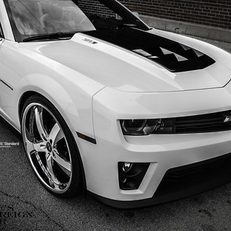 Amazing Muscle Detected: Customized White Chevy Camaro ZL1