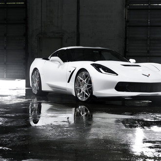 Diamond White Corvette C7 Coupe on Chrome Niche Rims - Photo by Niche