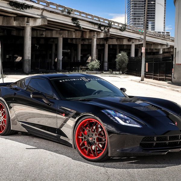 Sinister Corvette C7 With Red Custom Wheels - Photo by Exclusive Motoring