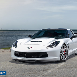 Matte Silver XO Verona Wheels on Chevy Covette C7