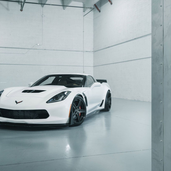 White Chevy Corvette with Aftermarket Hood - Photo by ADV.1
