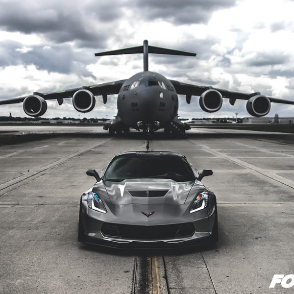 Aftermarket Vented Hood on Gray Chevy Corvette - Photo by Forgeline Motorsports