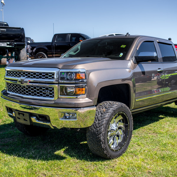 Chevy Silverado with Custom Chrome Mesh Grille - Photo by Fuel Offroad