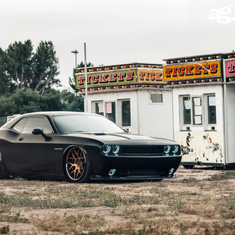 Lowered Challenger on Air Suspension and Avant Garde Rims - Photo by Avant Garde