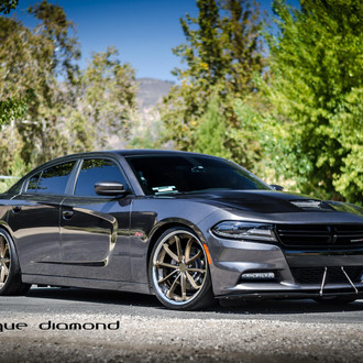 Dodge Charger R/T With Bronze BD23 Rims - Photo by Black Diamond