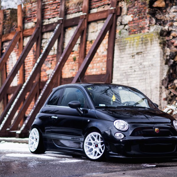 Black Fiat 500 with Crystal Clear Headlights  - Photo by JR Wheels