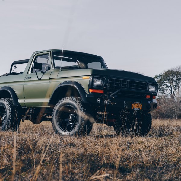 Lifted Ford Bronco with Custom Fender Flares  - Photo by Fuel Offroad