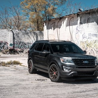 Black Top Ford Explorer on Niche Alpine-D Custom Wheels — CARiD.com Gallery