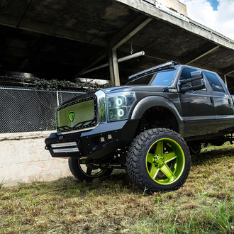Monstrous Ford F250 Super Duty - Photo by Grid Off-road