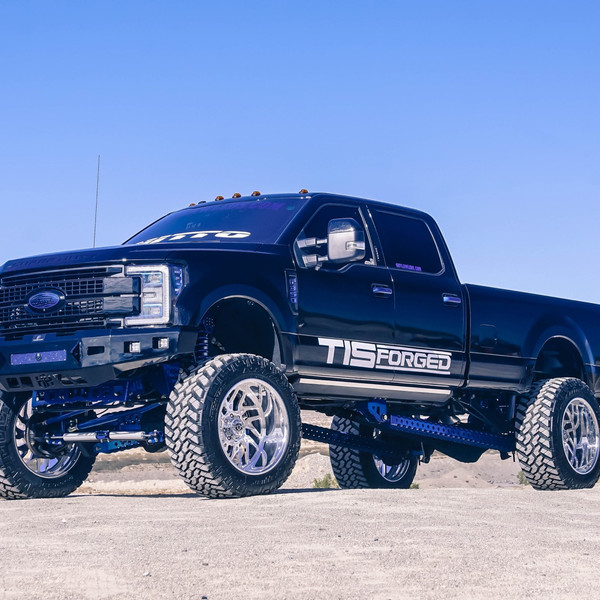 Custom LED Headlights on Black Lifted Ford F-350 - Photo by TIS Wheels