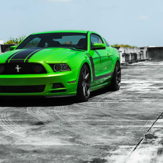 Custom Green and Black Ford Mustang Boss 302 - Photo by Vossen