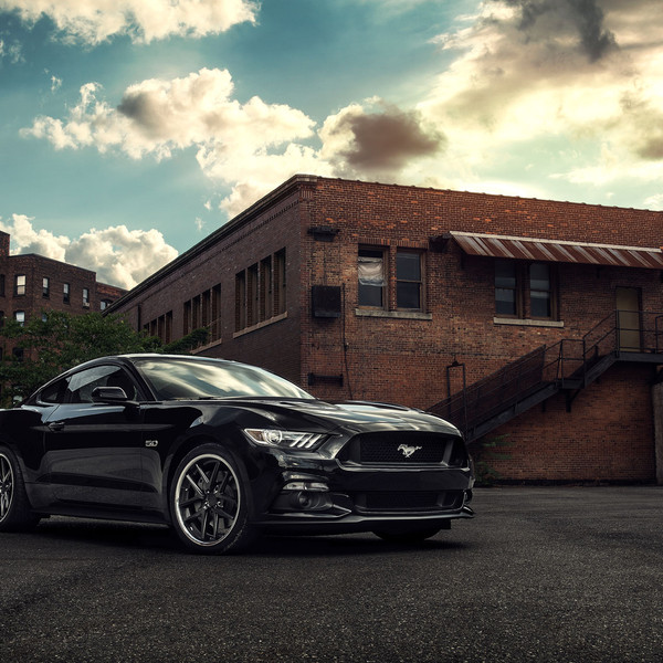Rohana RC9 Custom Wheels on a Black Ford Mustang GT - Photo by Rohana Wheels