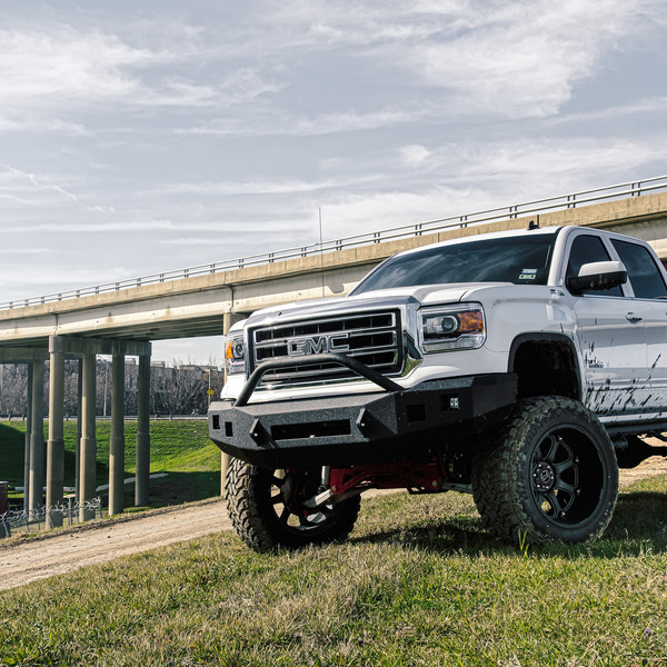 Purpose Built Lifted GMC Sierra on 37 inch Toyo M/T Tires - Photo by Black Rhino