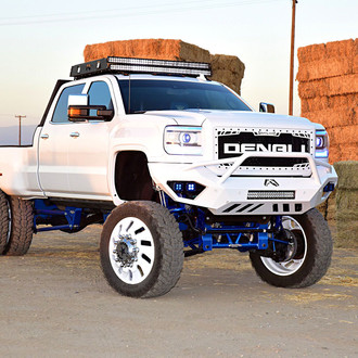 Body Lift and Off-Road Parts Reveal the Best Spirit of White GMC Sierra Denali