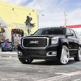 XB5 Series DBU Wheels on Black GMC Yukon Denali - Photo by DUB