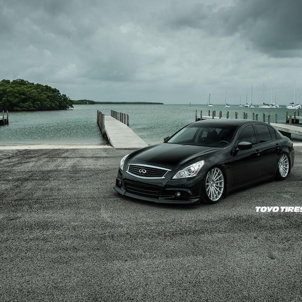 Black Infiniti G37 with Aftermarket Front Bumper - Photo by Vossen