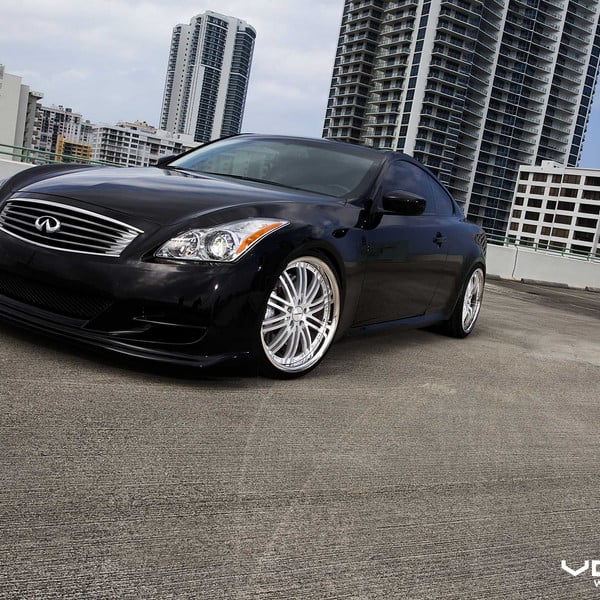 Custom Front Lip Spoiler on Black Infiniti G37 - Photo by Vossen