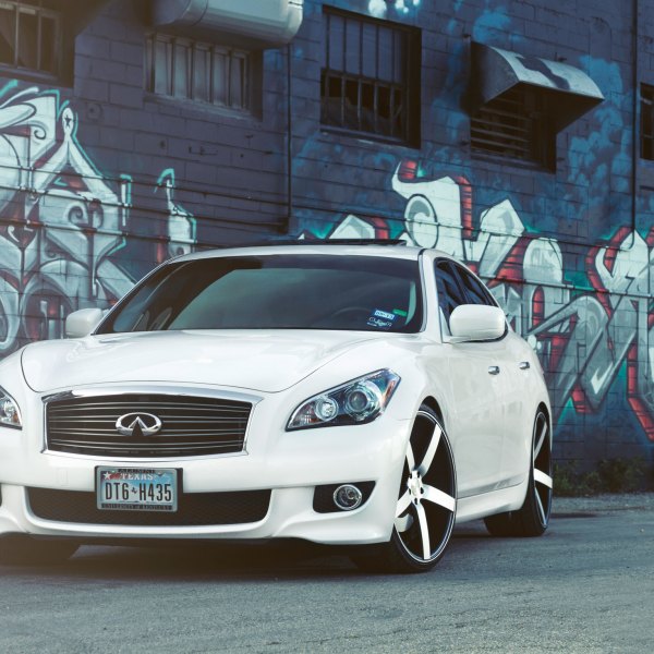 White Infiniti M37 with Aftermarket Chrome Grille - Photo by Vossen
