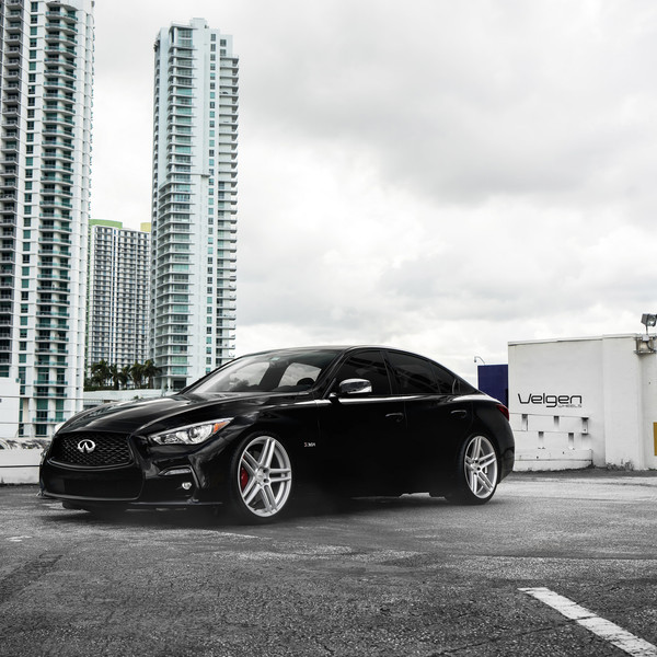 Aftermarket Projector Headlights on Black Infiniti Q50 - Photo by Velgen