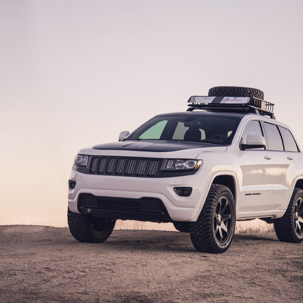 Weekend Warrior - Jeep Grand Cherokee With Expedition Rack - Photo by Black Rhino
