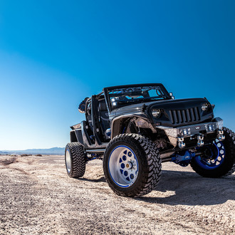 Custom Off-Road Truck Based on Wrangler JK Unlimited - Photo by Forgiato