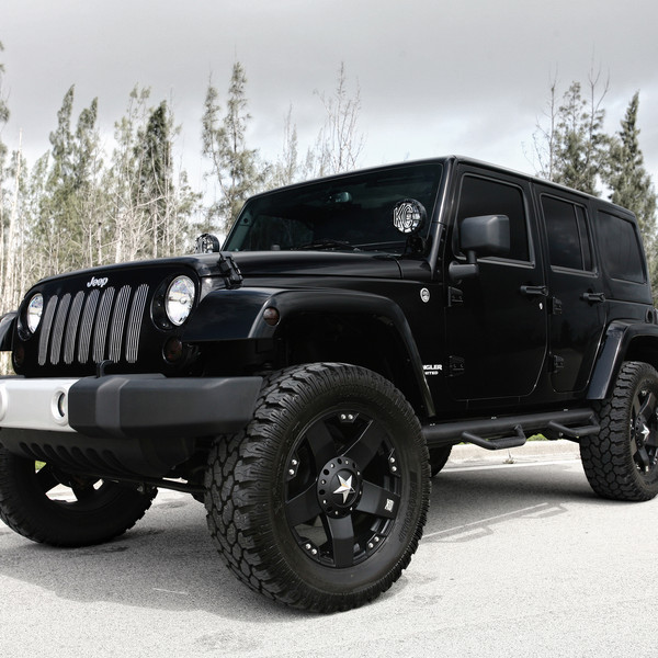 Super Clean Black JK Unlimited - Photo by Exclusive Motoring