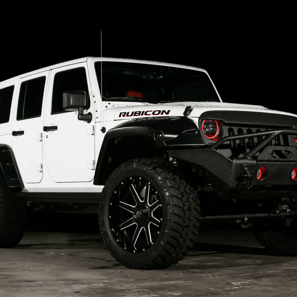 Rubicon Unlimited With Red Halo Headlights - Photo by Exclusive Motoring