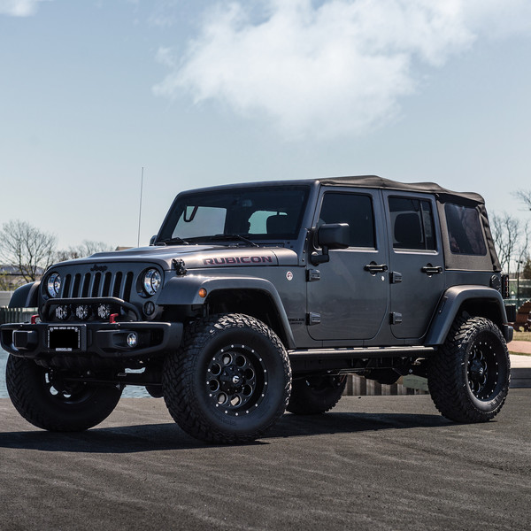 Jeep Wrangler Rubicon with Off-road Front Bumper - Photo by Fuel Offroad
