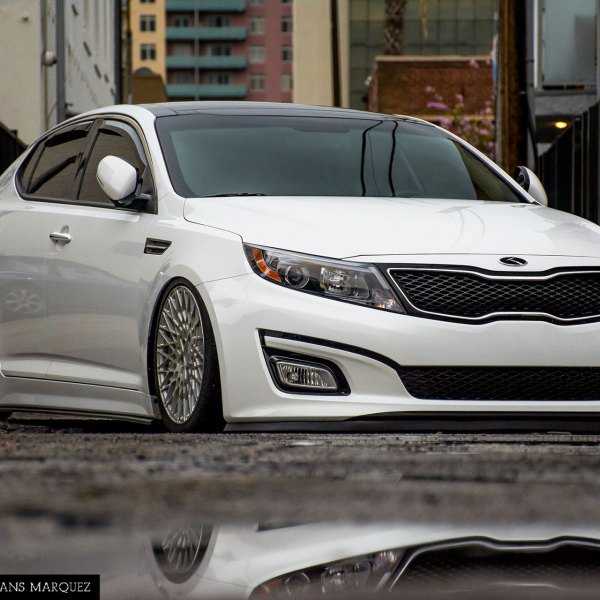 Kia Optima with a Perfect Stance - Photo by Avant Garde