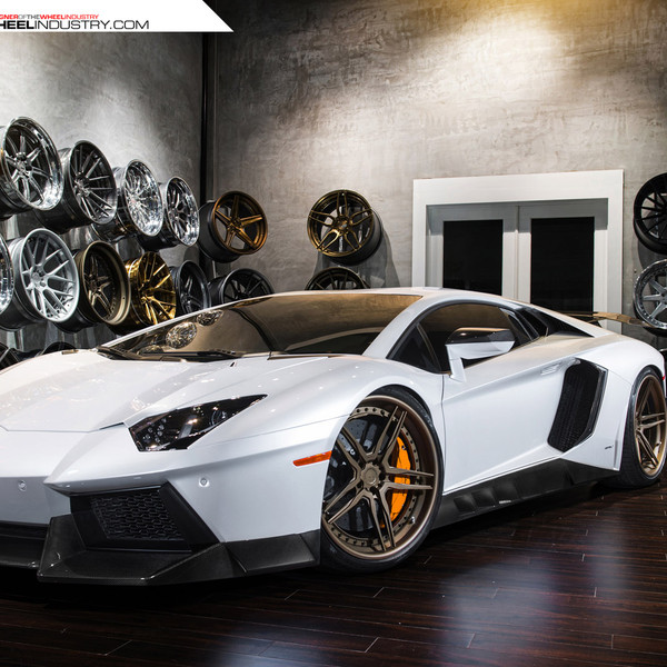 White Lamborghini Aventador with Carbon Fiber Body Kit - Photo by ADV.1