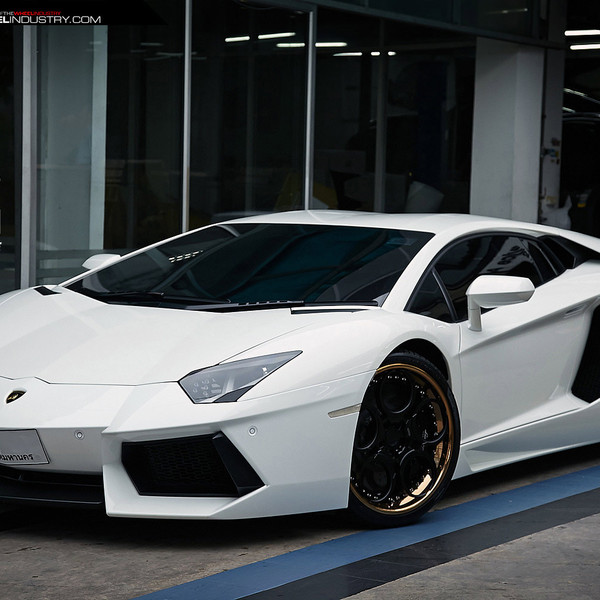 Lamborghini Aventador with Custom Dark Smoke Headlights - Photo by ADV.1