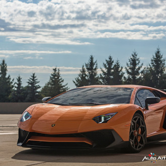Supercar for Halloween: Customized Orange Lamborghini Aventador