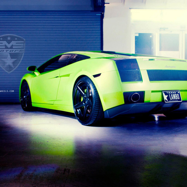 Custom Rear Bumper on Green Lamborghini Gallardo - Photo by ADV.1