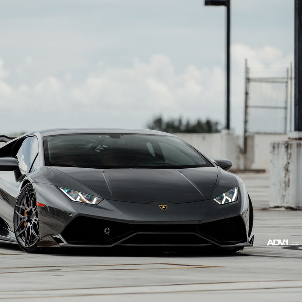Graphite Shark - Slammed Lamborghini Huracan - Photo by ADV.1