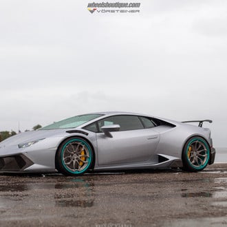 Extravagant Gray Lamborghini Huracan with Mint Wheel Lip