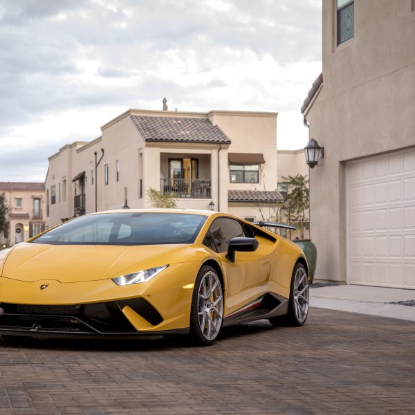 Yellow Lamborghini Huracan with Aftermarket Front Bumper - Photo by Vorsteiner