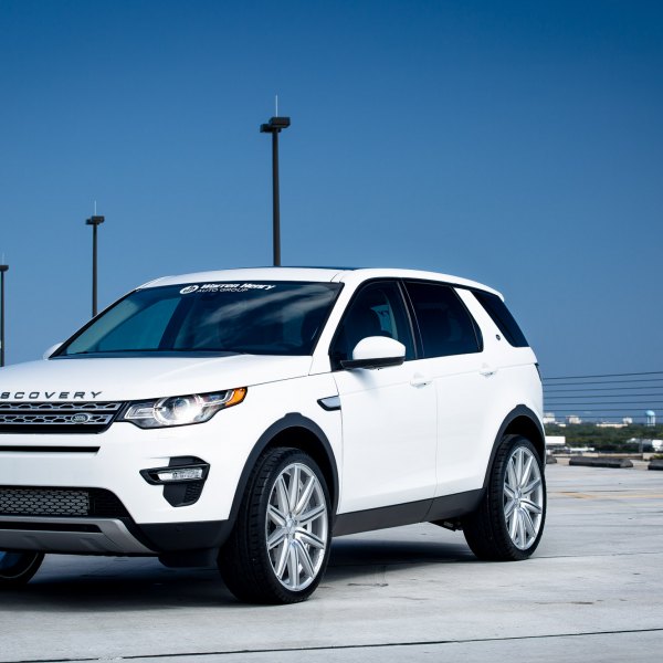White Land Rover Discovery with Custom Front Bumper Cover - Photo by Vossen