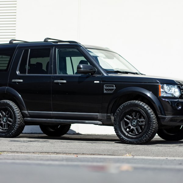 Black Land Rover Discovery with Crystal Clear Headlights - Photo by Black Rhino Wheels