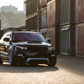 Slammed Range Rover Evoque on Air Suspension and Vossen Rims