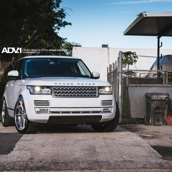 White Range Rover with Custom Front Bumper - Photo by ADV.1