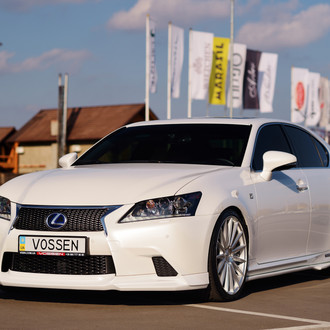 White Lexus GS with Custom Chrome Grille - Photo by Vossen