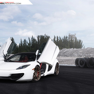 Modern Supercar Dream - Mclaren 12c - Photo by ADV.1