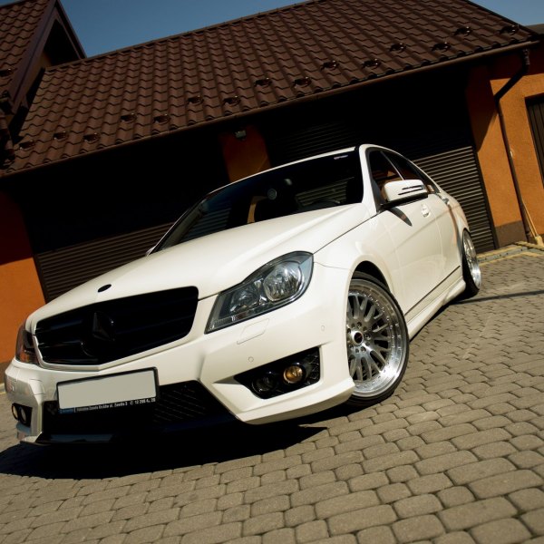 White Mercedes C Class with Custom Blacked Out Grille - Photo by JR Wheels