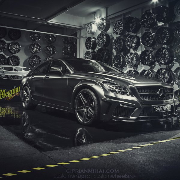Carbon Fiber Hood on Black Mercedes CLS Class - Photo by Ciprian Mihai