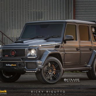 Gray Mercedes G-Class with Aftermarket Hood - Photo by Strasse Forged