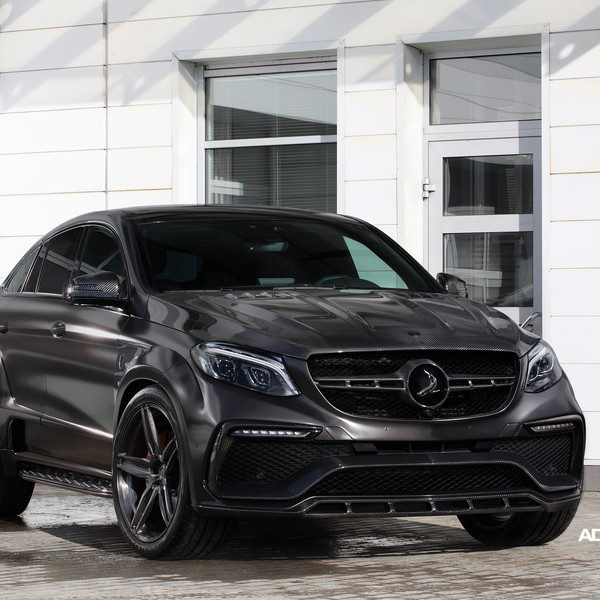 Inferno Black Mercedes GLE With Carbon Fiber Accents - Photo by ADV.1
