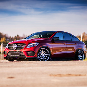 Red Mercedes GLE with Blacked Out Mesh Grille - Photo by JR Wheels