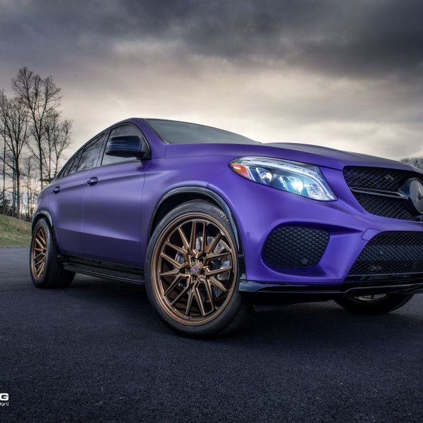 Matte Purple Mercedes GLE with Blacked Out Mesh Grille - Photo by Vossen