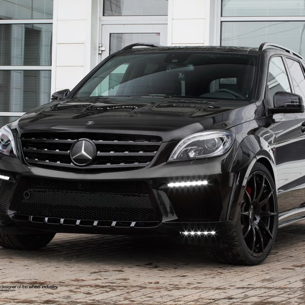 Widebody Mercedes M-Class on Black Rims - Photo by ADV.1