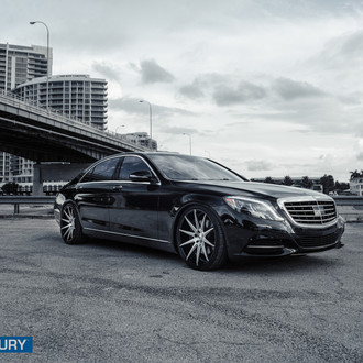 Brand New Mercedes S-Class on Custom Painted XO Luxury Wheels
